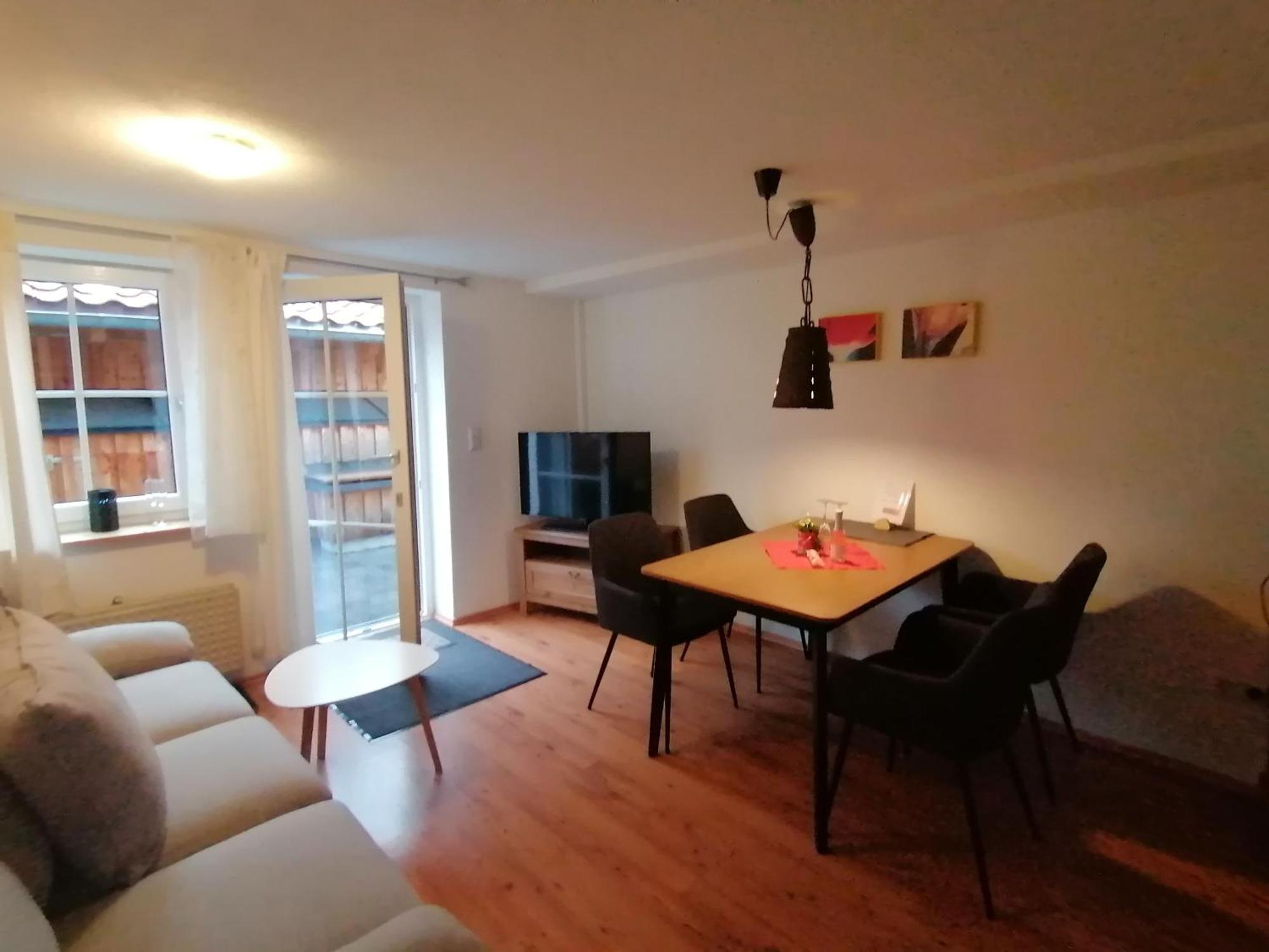 Dornroeschen Apartment Weissensberg